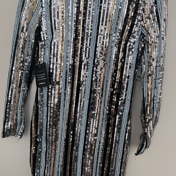 Long sleeve Mini Dresses - Picture 4 of 4